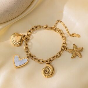 Gold Charm Bracelet with Heart and Shells